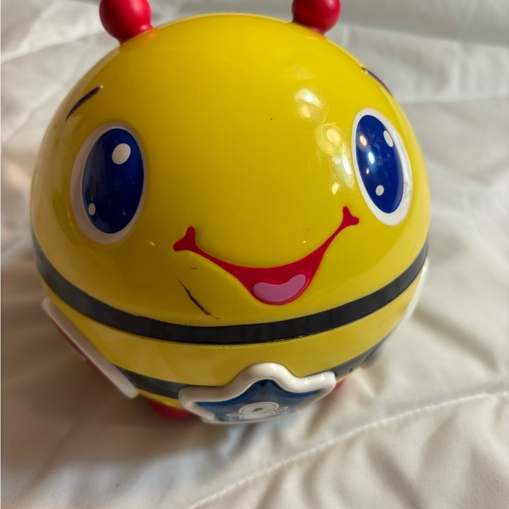 Bright Starts ROLL & CHASE BUMBLE BEE Developmental Ball Toy 6-36 Months